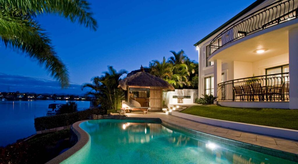 Luxury-home-with-pool